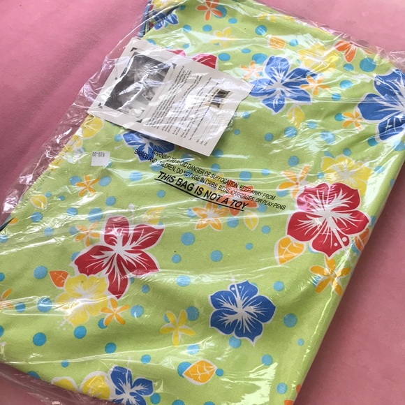 New Beach Bag - Picture 2 of 5